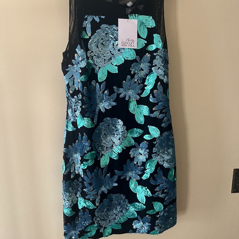 Dress - Picture 3 of 4